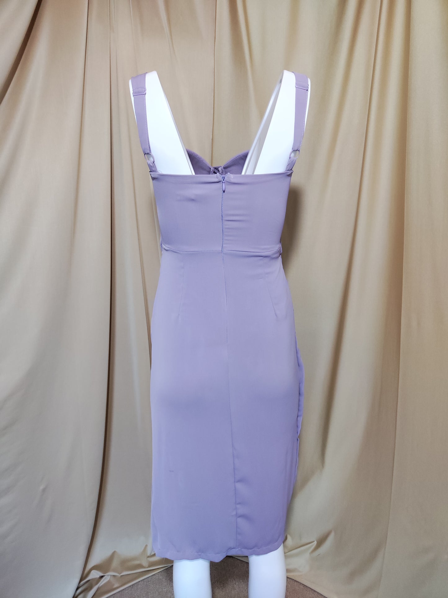 Ljubičasta uska midi haljina s naborima