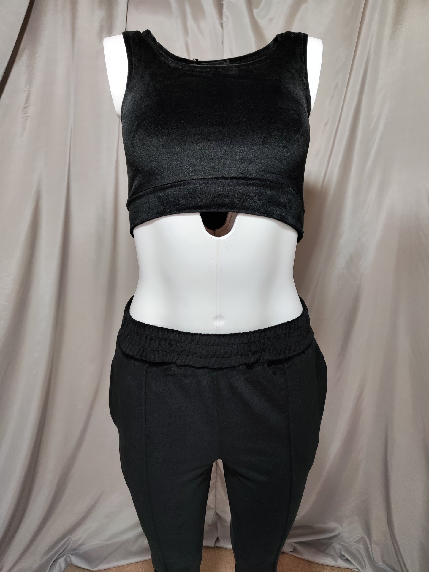 Crni komplet od 3 dijela