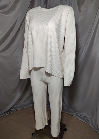 Rebrasti bež komplet