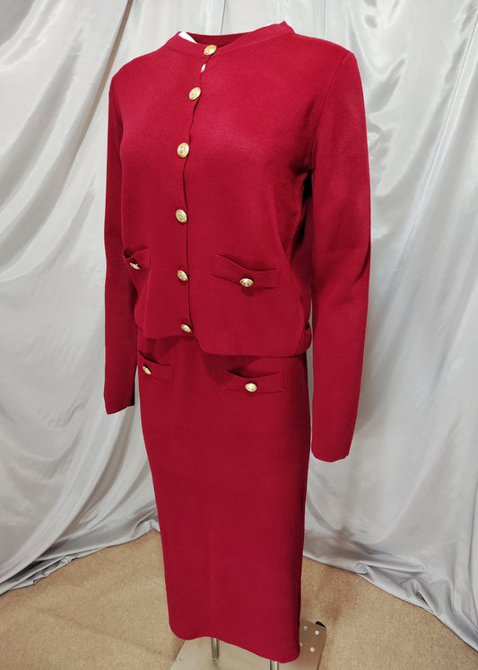 Bordo komplet sa zlatnim gumbima