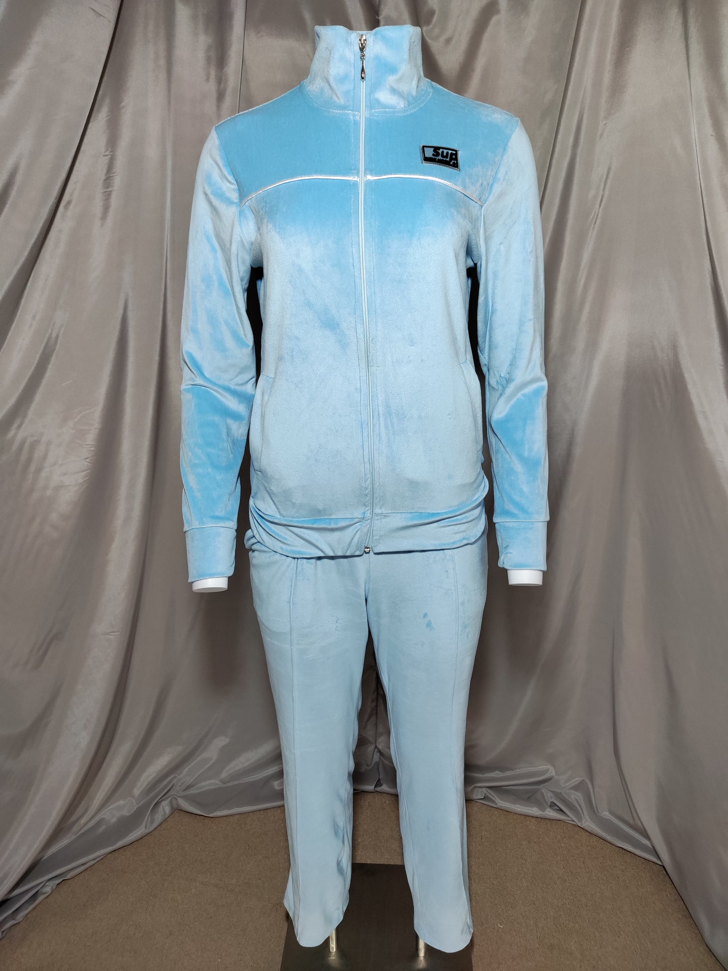 Svijetloplava trenirka