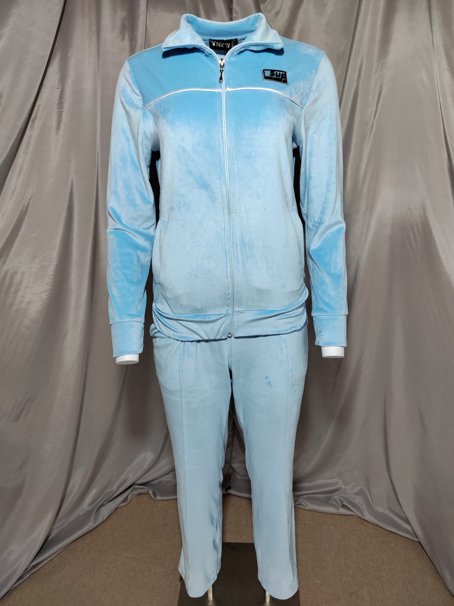 Svijetloplava trenirka