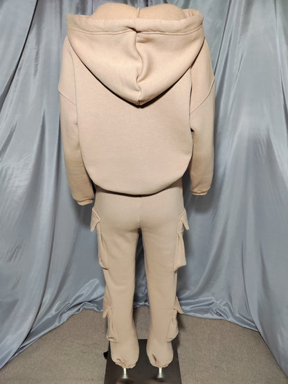 Bež trenirka s kapuljačom i bočnim džepovima