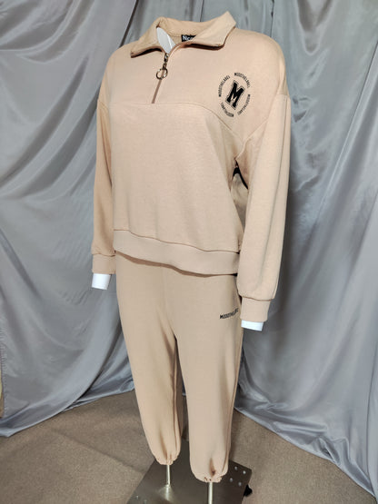 Bež trenirka s patentnim zatvaračem