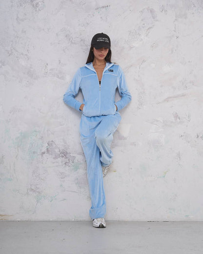 Svijetloplava trenirka